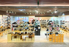 LiBERTYDOLL 新宿サブナード店