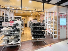 LiBERTYDOLL HEP FIVE(大阪梅田)店